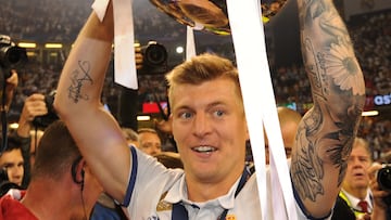 CARDIFF, WALES - JUNE 03: Toni Kroos of Real Madrid holds the Champions League trophy during the UEFA Champions League Final between Juventus and Real Madrid at National Stadium of Wales on June 3, 2017 in Cardiff, Wales. (Photo by Visionhaus/Corbis via Getty Images)
PUBLICADA 28/06/22 NA MA03 1COL