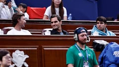 Juan Carlos Ferrero, Roger Federer y Carlos Alcaraz, en la final del Shanghai Masters.