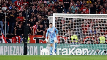 29/09/24 PARTIDO PRIMERA DIVISION 
ATLETICO DE MADRID - REAL MADRID 
LANZAMIENTO DE OBJETOS THIBAUT COURTOIS 
