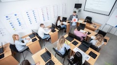 La DGT anuncia un gran cambio: quiere que vayas a la autoescuela cada cinco años