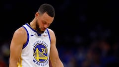 ORLANDO, FLORIDA - MARCH 27: Stephen Curry #30 of the Golden State Warriors looks on during a game against the Orlando Magic at Kia Center on March 27, 2024 in Orlando, Florida. NOTE TO USER: User expressly acknowledges and agrees that, by downloading and or using this photograph, User is consenting to the terms and conditions of the Getty Images License Agreement.   Mike Ehrmann/Getty Images/AFP (Photo by Mike Ehrmann / GETTY IMAGES NORTH AMERICA / Getty Images via AFP)
