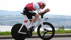 ZURICH, SWITZERLAND - SEPTEMBER 22: Stefan Kung of Team Switzerland sprints during the 97th UCI Cycling World Championships Zurich 2024 – Men's Elite Individual Time Trial a 46.1km one day race from Gossau to Zürich on September 22, 2024 in Zurich, Switzerland.  (Photo by Dario Belingheri/Getty Images)