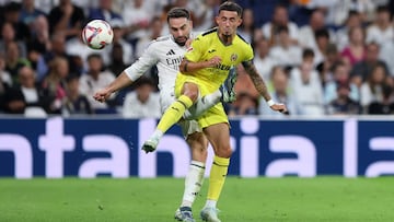 Daniel Carvajal encajó su pierna en la de Yeremy Pino; sus gritos de dolor al instante alarmaron a los médicos del equipo blanco. Se marchó lesionado del partido ante el Villarreal y en el Real Madrid se temen una lesión gravísima. El lateral se fue entre lágrimas y necesitó que se lo llevasen en camilla, al no ser capaz de caminar por su propio pie.